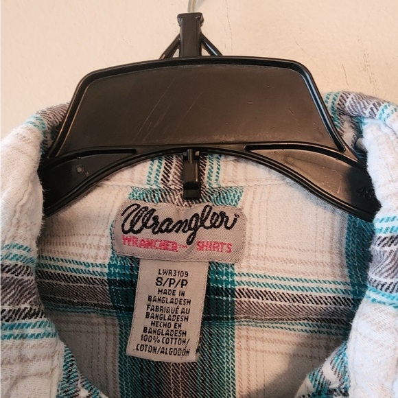 Wrangler womens long sleeve plaid shirt pearl snaps size small - Picture 4 of 4